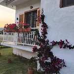 Gaestehaus Edelweiss Halkidikis *