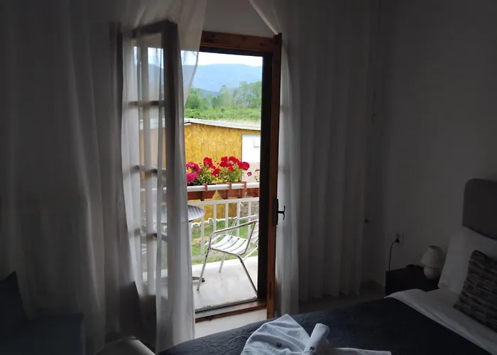 Gaestehaus Edelweiss Halkidikis Tatil Evi *